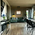 Modern With In Out At Kvitfjell Feriehus *